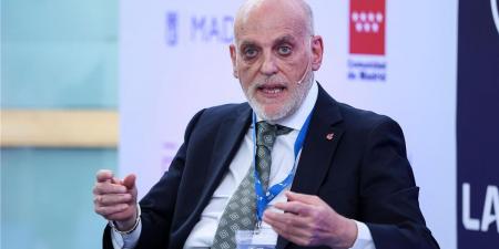 بالبلدي : تيباس
      ينتقد
      انفانتينو
      مجددًا:
      الفيفا
      ليس
      ملكًا
      له