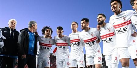 بالبلدي : مران
الزمالك
|
معتمد
جمال
يرفع
الحمل
البدني
وتقسيم
اللاعبين
إلى
مجموعات