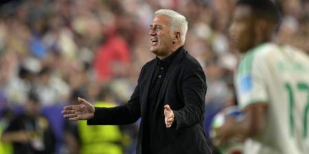 بالبلدي: رغم تجديد عقده قبل المونديال.. منتخب الجزائر ينفصل عن مدربه بيتكوفيتش
