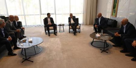 بالبلدي : وزير
الصناعة
يزور
مجمع
”
e²العلمين”
التابع
لمجموعة
التنمية
الصناعية
(IDG)
للاطلاع
على
منظومة
التنمية
الصناعية
المتكاملة