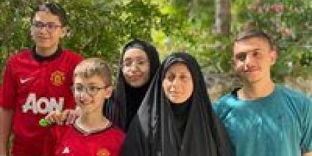 بالبلدي: استشهاد
      أم
      وأطفالها
      الـ6
      في
      غارة
      إسرائيلية
      على
      بلدة
      أنصار
      بجنوب
      لبنان