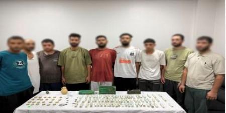 بالبلدي: الداخلية
تضبط
عصابة
خطيرة
قبل
بيع
118
قطعة
يشتبه
فى
أثريتها
بـ3
محافظات