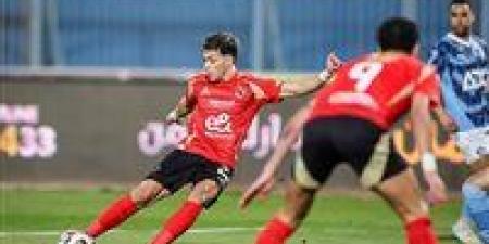 بالبلدي: الحديدي:
إمام
عاشور
«عشمان»
يروح
تركيا
مع
محمد
صلاح..
والأهلي
على
كف
عفريت