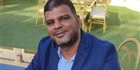 بالبلدي: «مات
قهرًا
وترك
وراءه
معركة
قضائية»..
حكاية
رحيل
معلم
بحلوان
بعد
21
عامًا
من
الخدمة