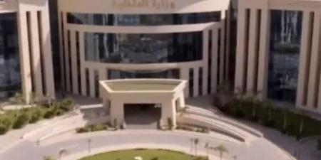 غسل
      75
      مليون
      جنيه..
      ضبط
      متهم
      بإخفاء
      حصيلة
      نشاط
      غير
      مشروع
      في
      العقارات
      والشركات
      والسيارات