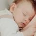بالبلدي : 5 أخطاء شائعة تؤثر على نوم الطفل.. استشاري يوضحها