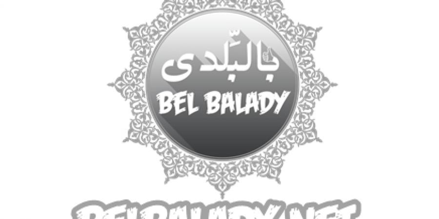 بالبلدي: صورة نادرة.. مدحت صالح يغني في فرح زوجته السابقة بالبلدي | BeLBaLaDy