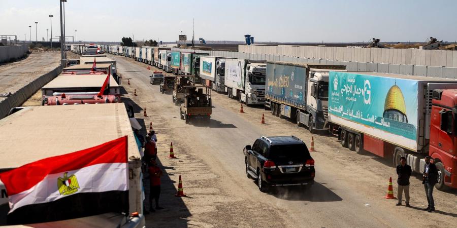بالبلدي: بدء عبور شاحنات مساعدات لمعبر رفح من الجانب المصري