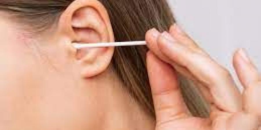 بالبلدي : قد تؤدي لتلف العضو.. خبراء يحذرون من حيل شائعة لتنظيف الأذن
