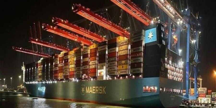 بالبلدي : اقتصادية قناة السويس تستقبل ثالث سفن ميرسك التي تعمل بالوقود الأخضر بميناء شرق بورسعيد