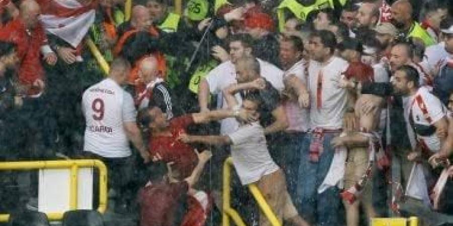 بالبلدي: بعد فوز منتخب تركيا علي جورجيا.. اشتباكات عنيفة بين جماهير المنتخبين