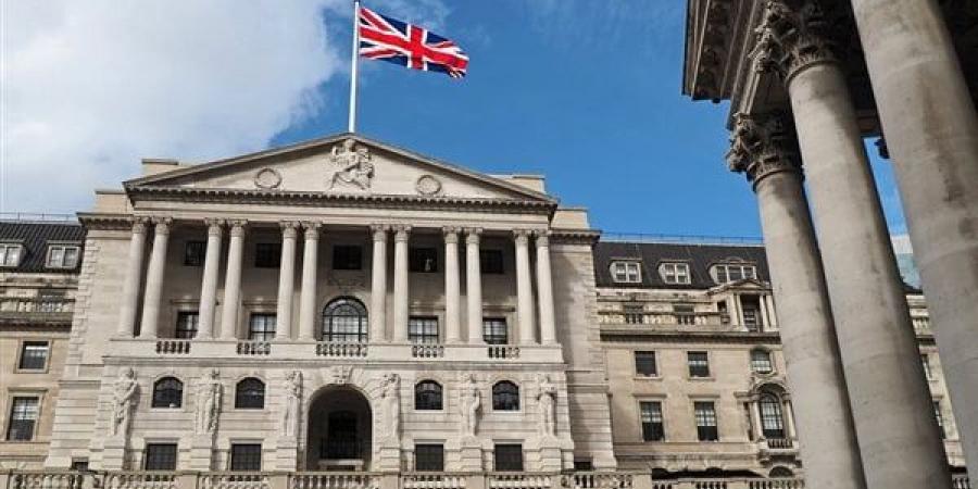 بالبلدي : بنك إنجلترا المركزي يثبت أسعار الفائدة عند 5.25%
