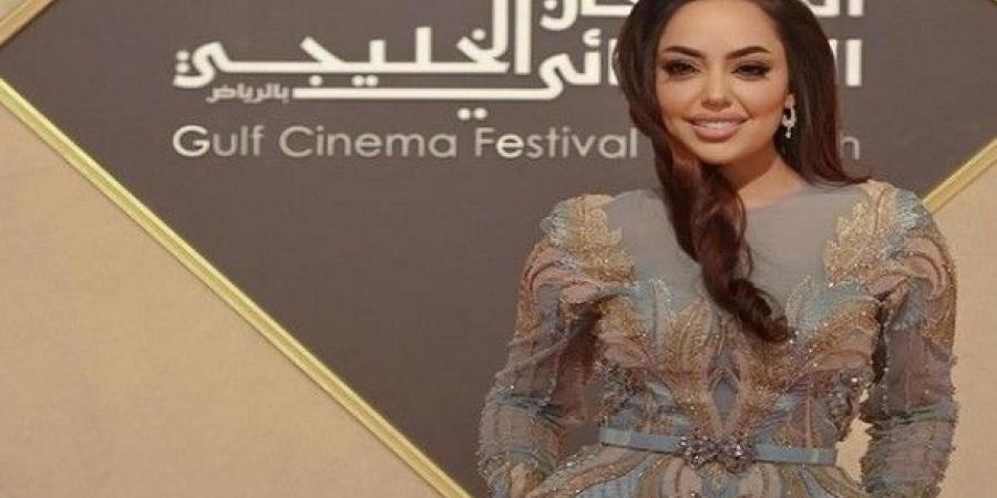 بالبلدي: أجمل إطلالات النجمات على سجادة المهرجان السينمائي الخليجي
