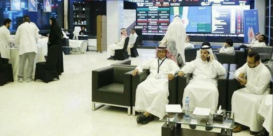 الأجانب يسجلون 12.83 مليار ريال صافي شراء بسوق الأسهم السعودية خلال أسبوع بالبلدي | BeLBaLaDy