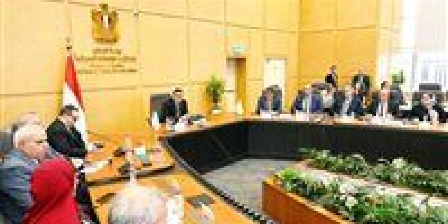 بالبلدي: وزير
      الإسكان
      يتابع
      موقف
      توفيق
      الأوضاع
      بالأراضي
      المنضمة
      لأحوزة
      عددٍ
      من
      المدن
      الجديدة