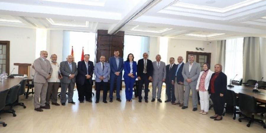 بالبلدي : غرفة
      الإسكندرية
      تبحث
      تعزيز
      التعاون
      التجاري
      مع
      سوق
      ميركابارنا
      في
      برشلونة