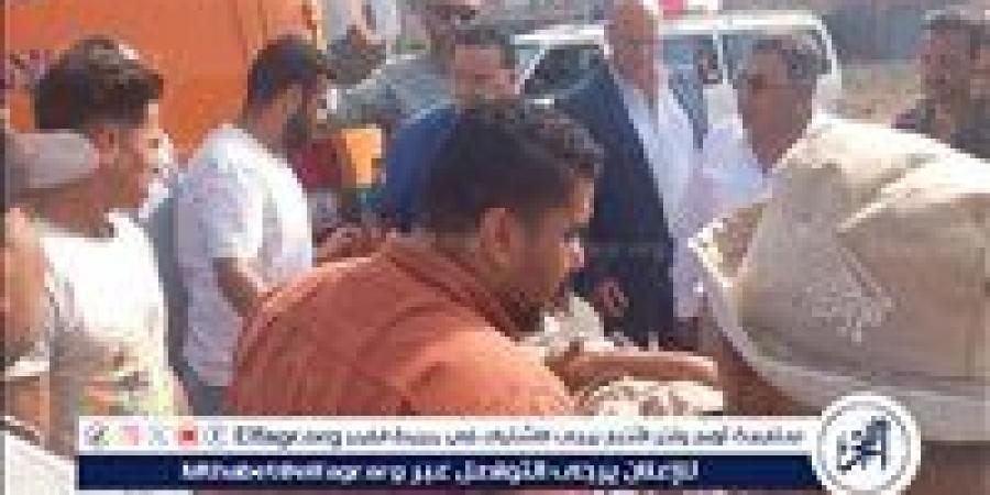 بالبلدي: محافظ
      الدقهلية
      يتدخل
      بشخصه
      فورًا
      لإنقاذ
      مصابي
      حادث
      سير
      بمدينة
      بلقاس