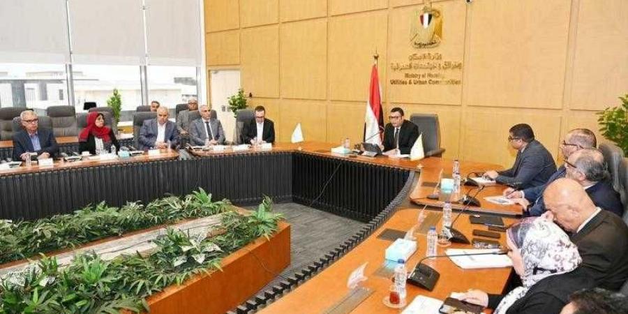 بالبلدي : وزير
      الإسكان
      يتابع
      موقف
      توفيق
      الأوضاع
      بالأراضي
      المنضمة
      لأحوزة
      عددٍ
      من
      المدن
      الجديدة