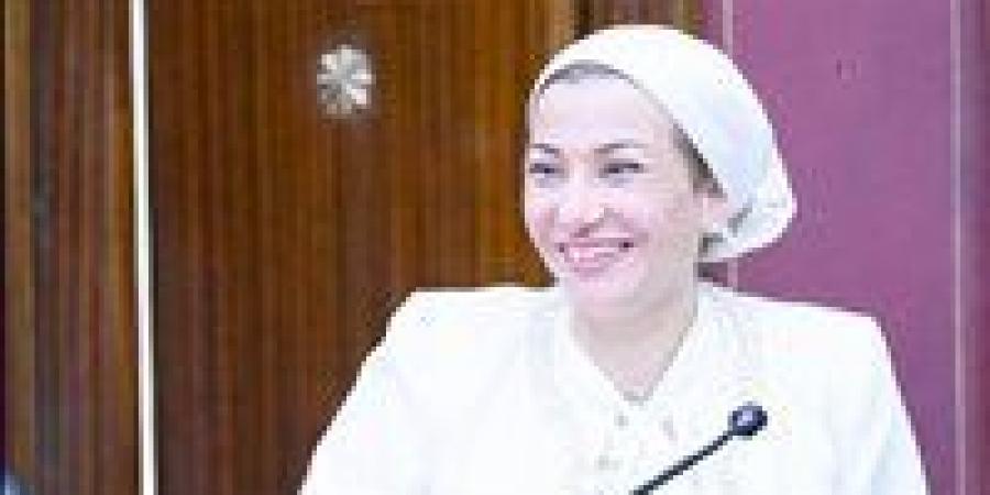 بالبلدي: وزيرة
      البيئة
      تستعرض
      إنجازات
      ١١
      عاما
      من
      دور
      مصر
      الريادي
      فى
      العمل
      البيئي