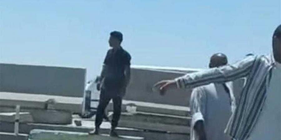بالبلدي : مصرع
      وإصابة
      16
      شخص
      في
      حادث
      تصادم
      مروع
      على
      الطريق
      الإقليمي
      بمنشأة
      القناطر