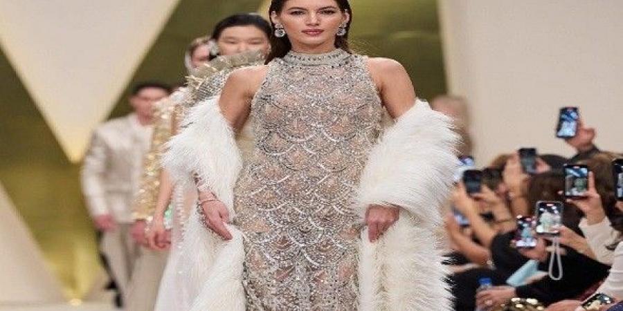 بالبلدي: الديكور
      في
      عروض
      الأزياء
      تجربة
      بصرية
      لا
      تُنسى