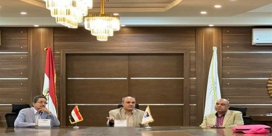بالبلدي: اجتماع
      طارئ
      برئاسة
      جامعة
      القاهرة
      التكنولوجية
      لضمان
      الانضباط
      والكفاءة