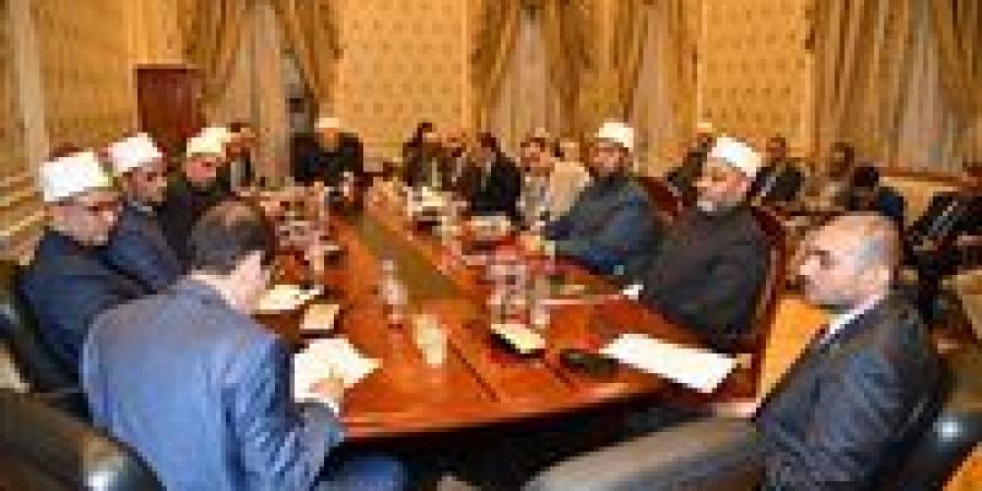 بالبلدي: الشيوخ
      تناقش
      إنشاء
      فرع
      لجامعة
      الأزهر
      بالبهنسا
      في
      المنيا