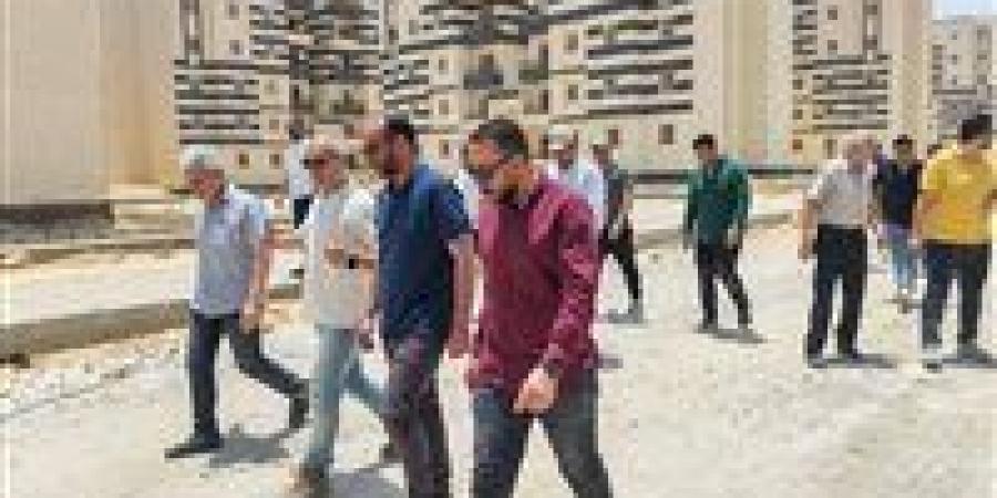 بالبلدي: وزيرة
      الإسكان
      تتابع
      الموقف
      التنفيذي
      لعدد
      من
      المشروعات
      السكنية