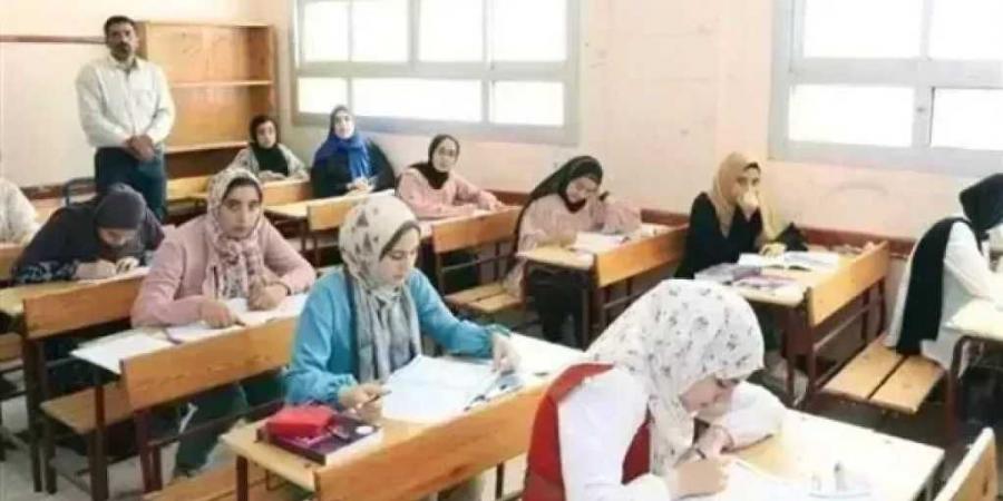 قبل
      أيام
      من
      انطلاقها..
      جدول
      امتحانات
      الثانوية
      العامة
      2026
      للطلبة
      المكفوفين