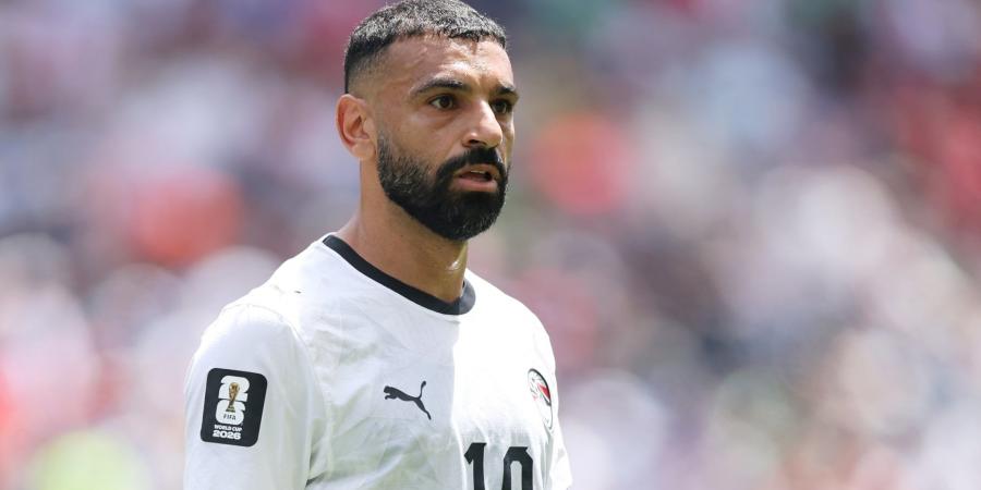 بالبلدي: كأس العالم.. هذا ما فعله محمد صلاح مع حسام حسن لحظة انفعال المدرب على الحكم