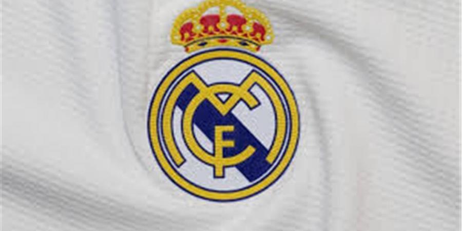 بالبلدي : رسميًا
      |
      ريال
      مدريد
      يعلن
      تجديد
      عقد
      لاعب
      الفريق