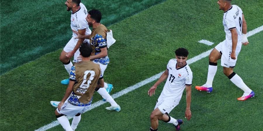 بالبلدي : أيمن
      حسين:
      سعيد
      بتسجيل
      هدف
      لـ
      العراق
      في
      كأس
      العالم
      بعد
      غياب
      40
      سنة