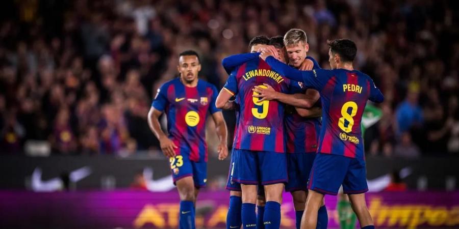بالبلدي : بعد
      جوردون..
      برشلونة
      يقترب
      من
      التعاقد
      مع
      ثاني
      الصفقات
      الصيفية