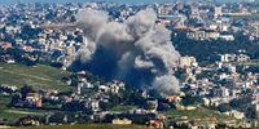 بالبلدي: الدفاع
      المدني
      اللبناني
      ينتشل
      6
      شهداء
      وينقذ
      8
      جرحى
      في
      النبطية