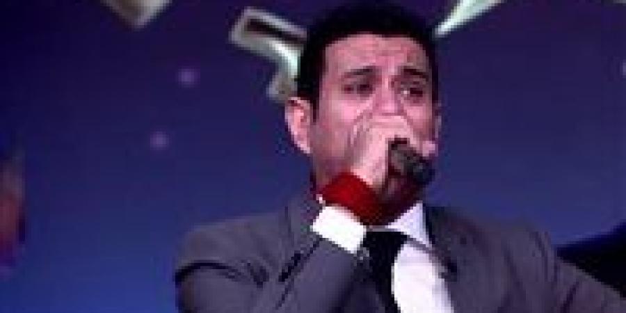 بالبلدي: محمود
      الليثي
      يكشف
      سر
      الرباط
      الأحمر
      في
      يده:
      بتبارك
      بيها
      جدا
      (فيديو)