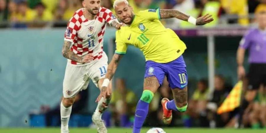 البرازيل
      تطمئن
      على
      نيمار
      وأليسون
      قبل
      مواجهة
      إسكتلندا
      في
      كأس
      العالم