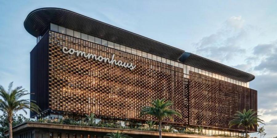 بالبلدي : أب
      وايد
      للتطوير
      العقاري
      تطلق
      مشروع
      “Commonhaus”
      للشقق
      الفندقية
      بـ
      “Skyramp”
      وتتعاقد
      مع
      BirdNest
      للإدارة
      والتشغيل
      الحصري
