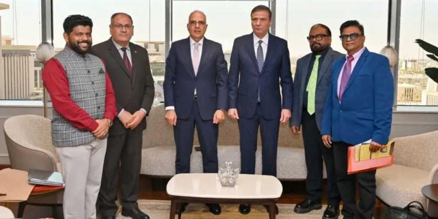 الزراعة
      والري
      تبحثان
      مع
      الجانب
      الهندي
      فرص
      تعزيز
      التعاون
      في
      الأمن
      الغذائي
      والتحول
      الرقمي
      وإدارة
      الموارد
      المائية