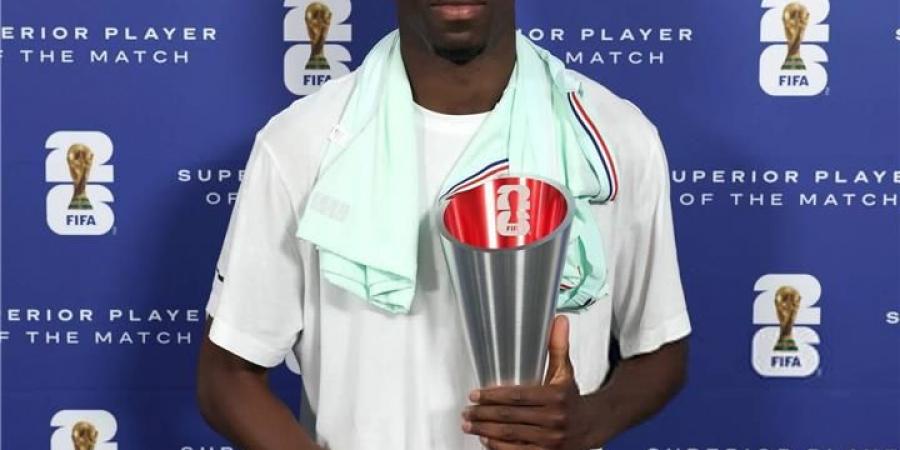 بالبلدي : رجل
      مباراة
      فرنسا
      والنرويج
      في
      كأس
      العالم
      2026