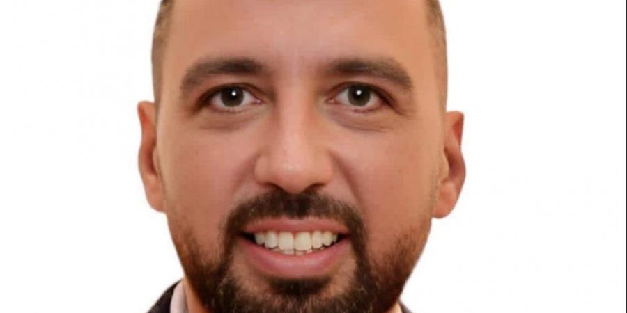 بالبلدي : دكتور
      محمد
      شعراوي
      عضوا
      بمجلس
      إدارة
      مركز
      الخدمة
      العامة
      للاستشارات
      التجارية
      بكلية
      التجارة
      وإدارة
      الأعمال
      جامعة
      العاصمة 