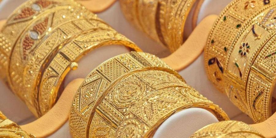 بالبلدي : أسعار
      الذهب
      في
      الإمارات
      اليوم
      الأحد
      28
      يونيو
      2026..
      كم
      سجل
      عيار
      21
      و24؟