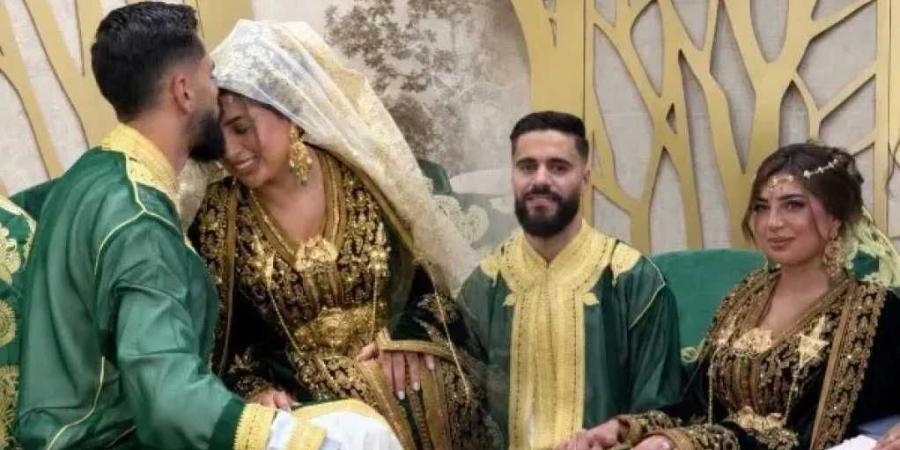 نجم
      نادي
      الزمالك
      يحتفل
      بزفافه
      للمرة
      الثانية
      فى
      المغرب
      بعد
      6
      أشهر
      من
      عقد
      القران