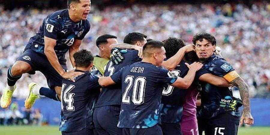 بالبلدي: ألمانيا
      ضد
      باراجواي..
      الألبيروخا
      تُقصي
      الماكينات
      الألمانية
      من
      كأس
      العالم
      2026
      بركلات
      الترجيح
      في
      مفاجأة
      مدوية