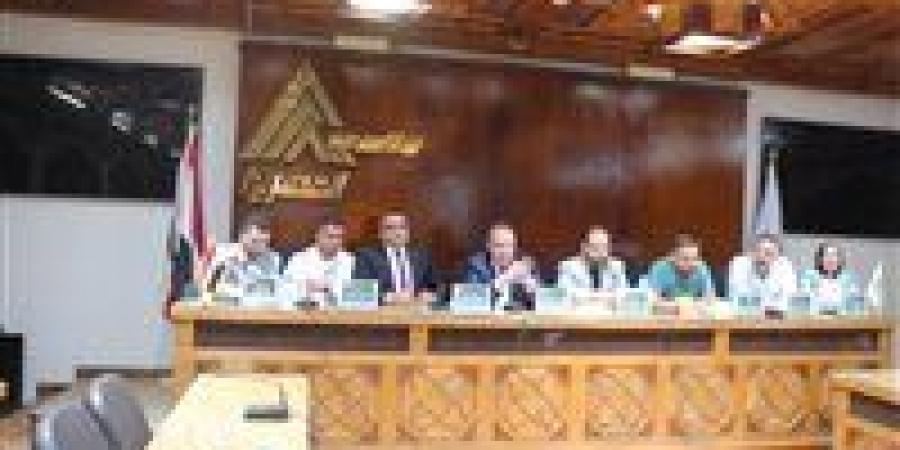بالبلدي: انعقاد
      الاجتماع
      الأول
      للجنة
      الشباب
      والتواصل
      الطلابي
      بنقابة
      المهندسين
      بحضور
      هيئة
      المكتب