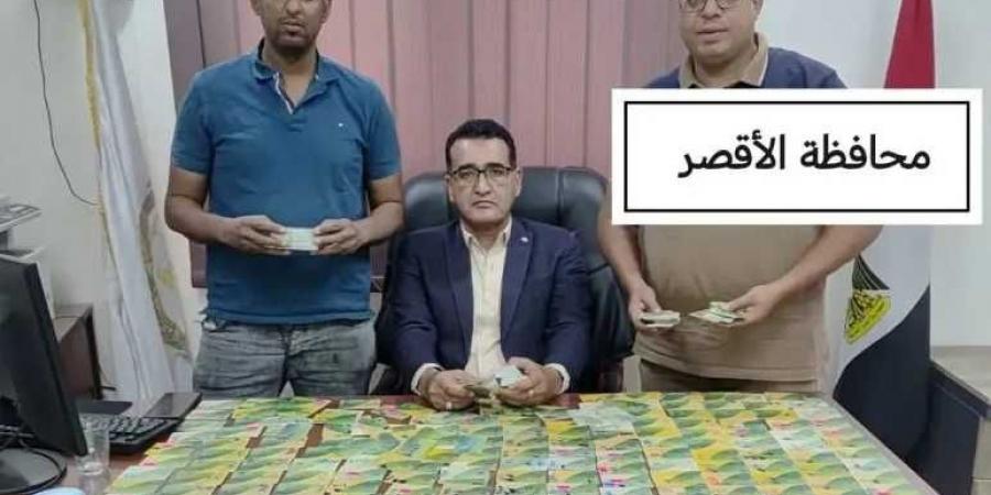 ضبط
      9837
      بطاقة
      تموينية
      مُجمعة
      داخل
      مخابز
      ومنافذ
      تموينية
      بـ14
      محافظة