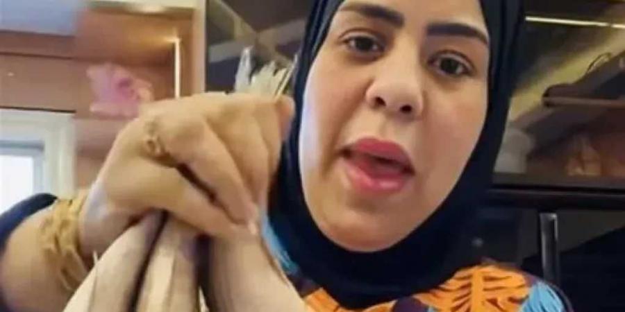 غدًا..
      ثاني
      جلسات
      محاكمة
      التيك
      توكر
      «أم
      مكة»
      في
      قضية
      غسل
      أموال
      أمام
      المحكمة
      الاقتصادية