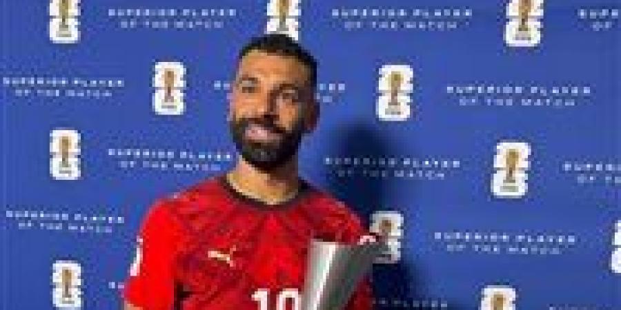 بالبلدي: محمد
      صلاح..
      قائد
      يصنع
      الفارق
      ويتوج
      بجائزة
      رجل
      مباراة
      مصر
      وأستراليا