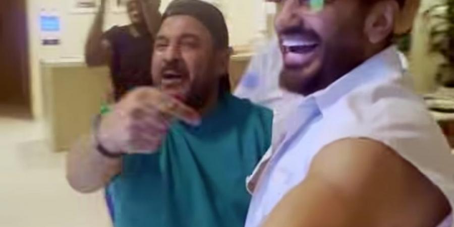 بالبلدي: "شكرًا
      لأبطال
      منتخبنا
      العظيم"..
      تامر
      حسني
      يغني
      "قدها"
      بعد
      فوز
      مصر
      على
      أستراليا