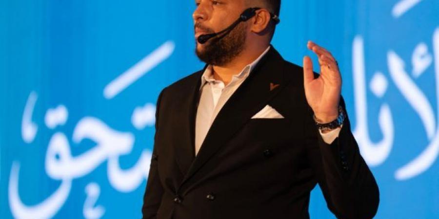بالبلدي : فاليرو
      للتطوير
      العقاري
      تطلق
      مشروع
      «SIA
      Town»
      بالعبور
      الجديدة
      باستثمارات
      ومبيعات
      مستهدفة
      تقترب
      من
      800
      مليون
      جنيه