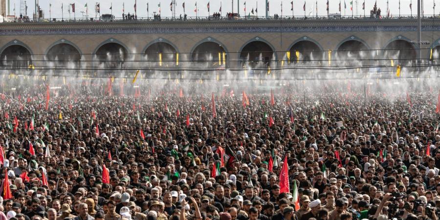 بالبلدي: منها السعودية ومصر.. إيران تنشر أعلام الدول المشاركة بجنازة خامنئي